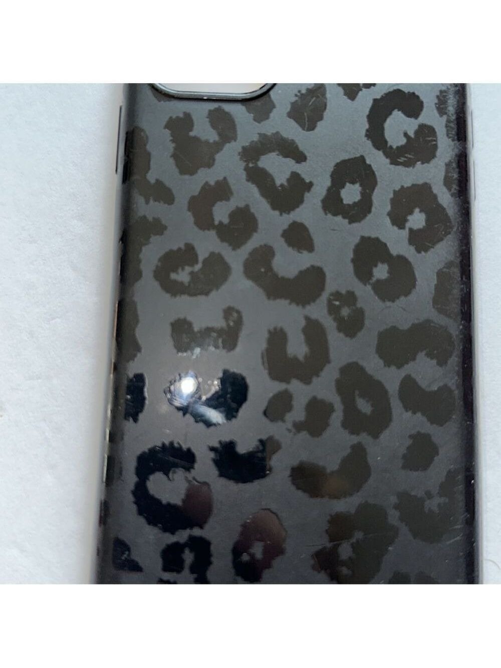 Velvet Caviar Phone Case 11Pro Max - Picture 5 of 6